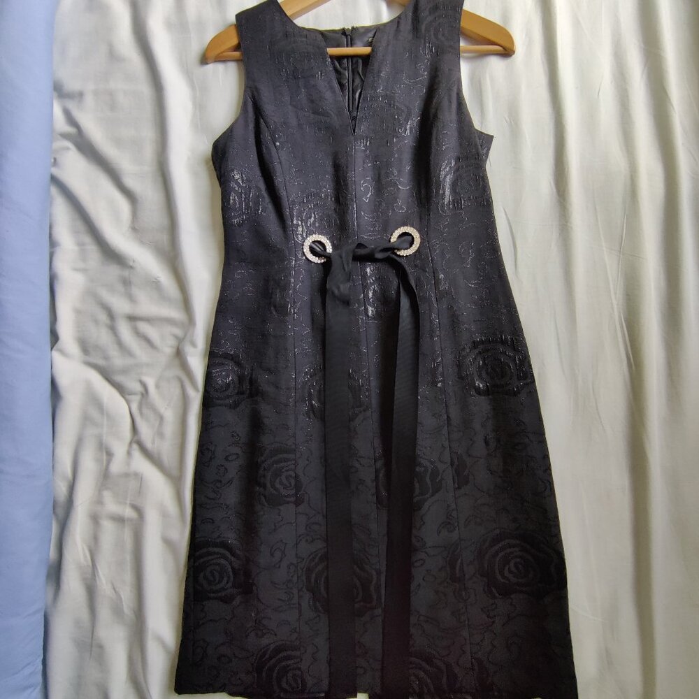 Vertigo Paris LBD XS BLACK Brocade Rhinestone Sheath Cocktail Dress